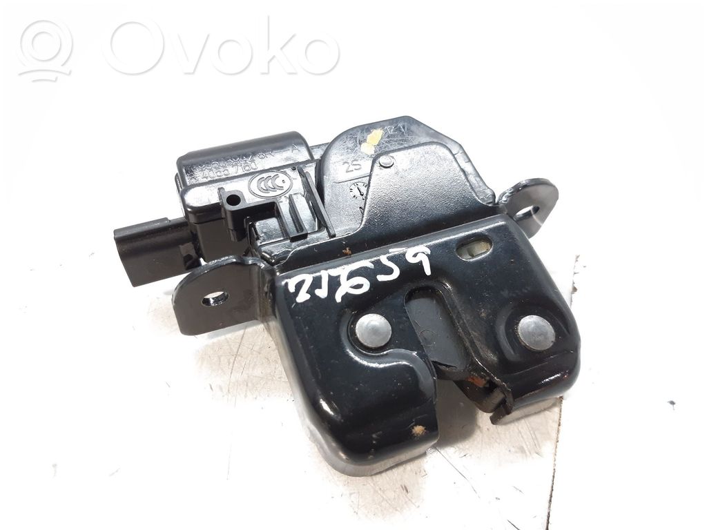 Renault Clio IV Tailgate lock latch 