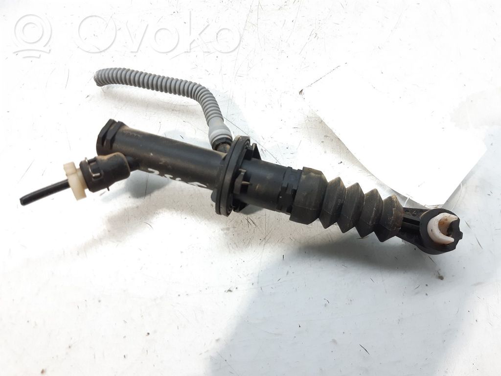 Renault Clio IV Cilindro maestro de embrague 