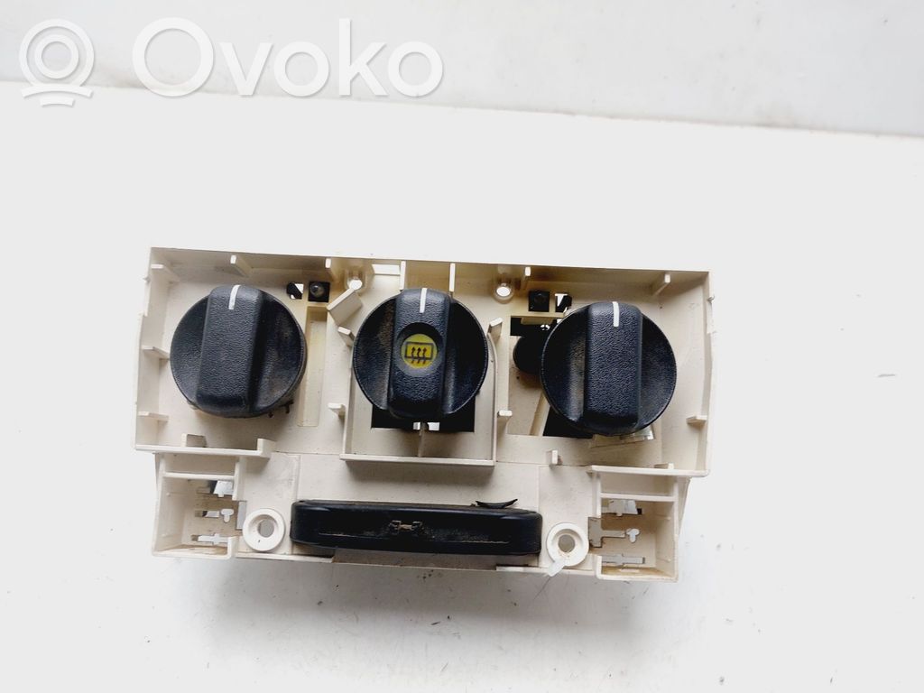 Opel Corsa B Climate control unit 