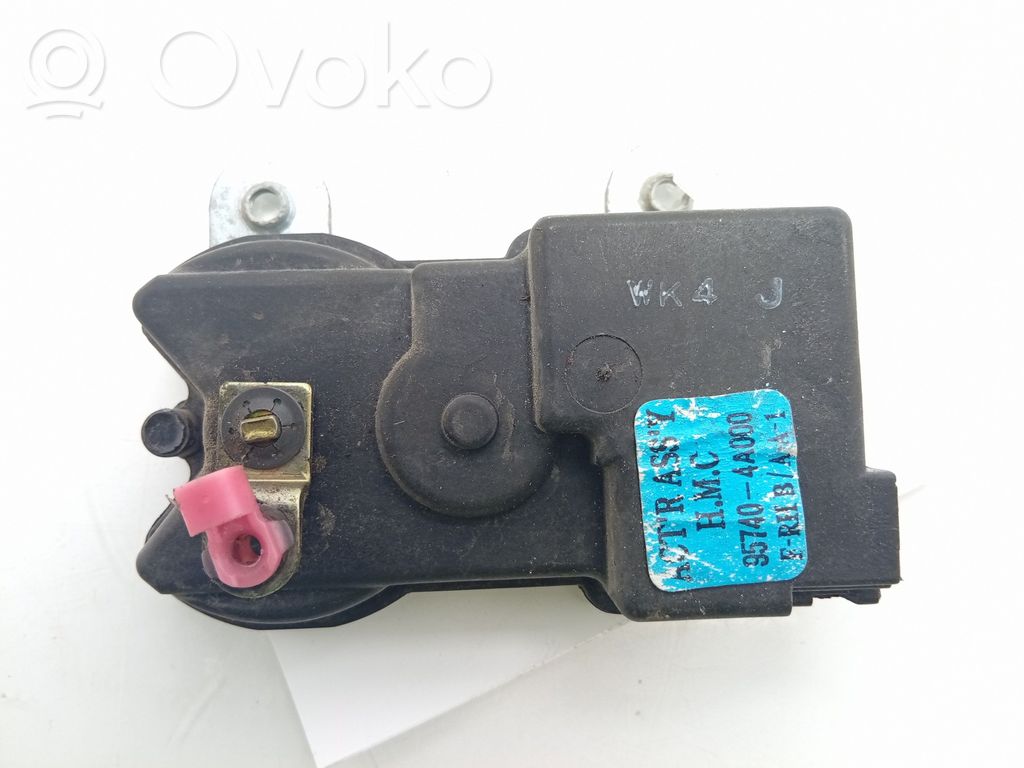 Hyundai H-1, Starex, Satellite Moteur de verrouillage porte avant 