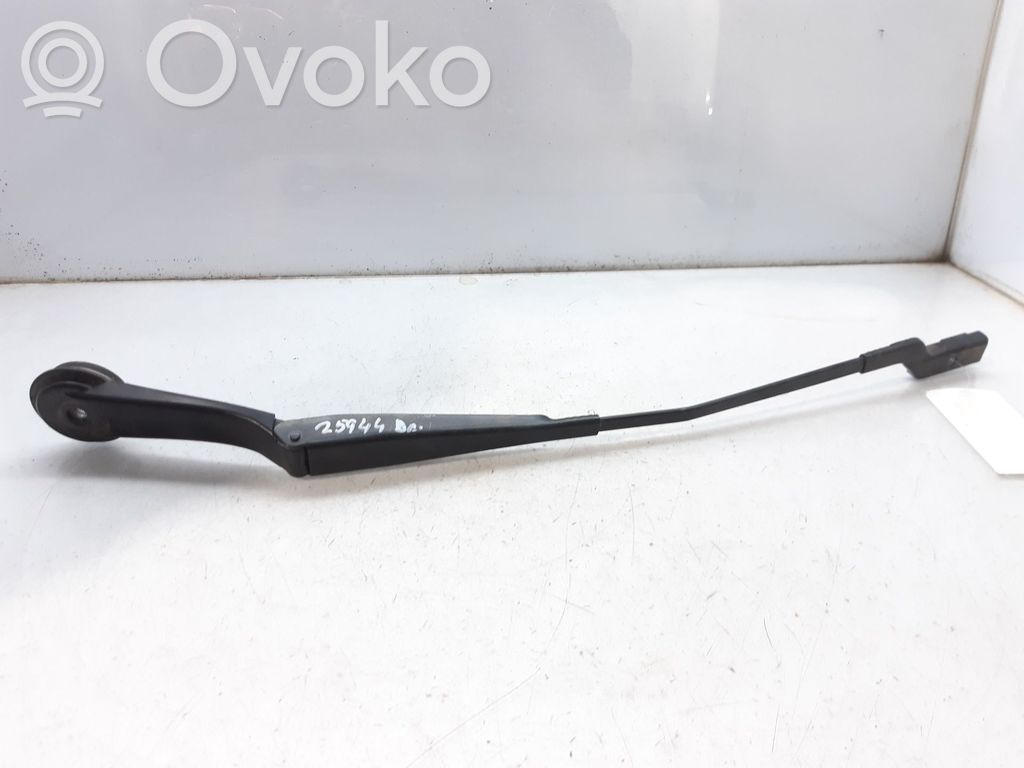 Ford Focus Wischerarm vorne 