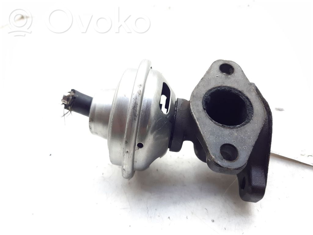 Audi A4 S4 B5 8D Valvola EGR 