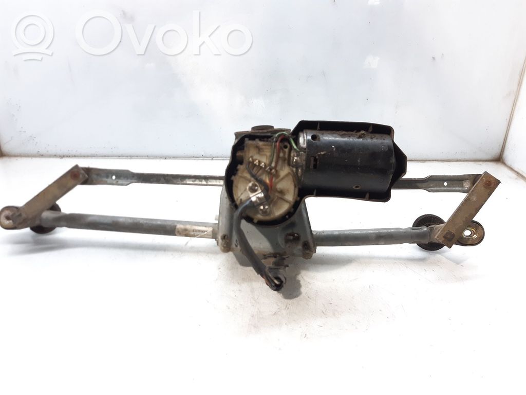 Renault Clio II Etupyyhkimen vivusto ja moottori 