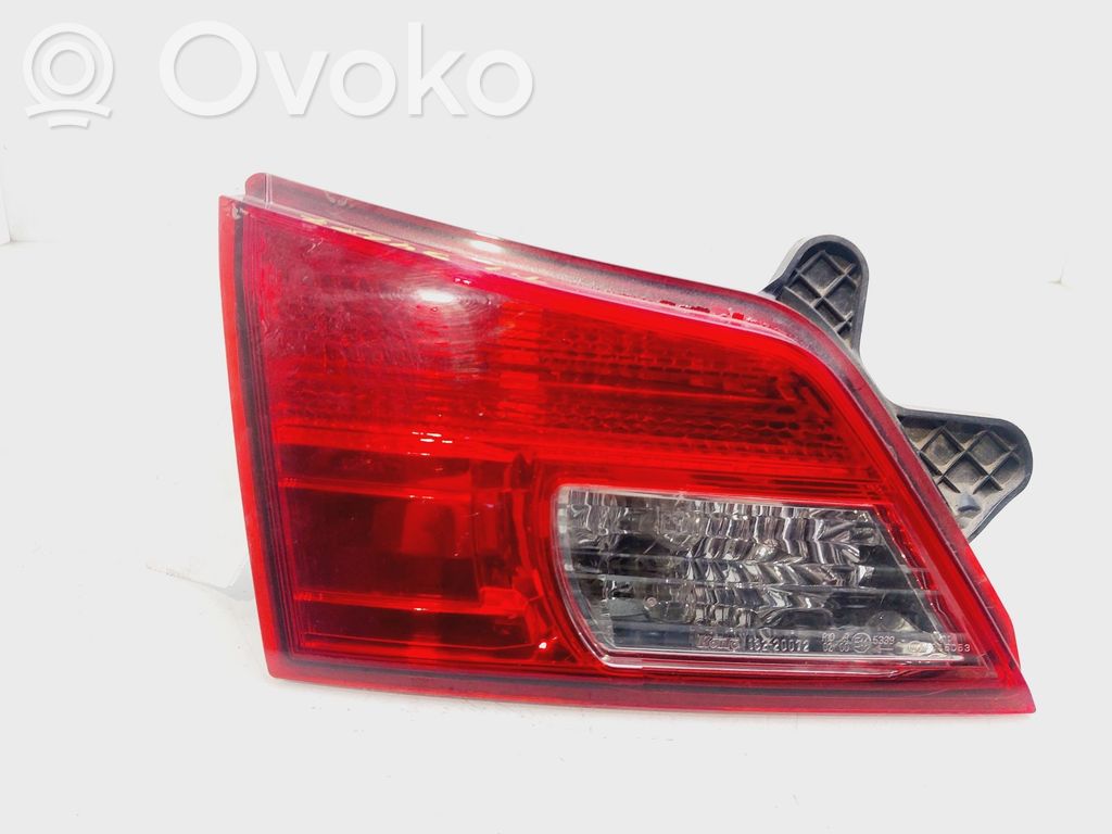 Subaru Legacy Feux arrière sur hayon