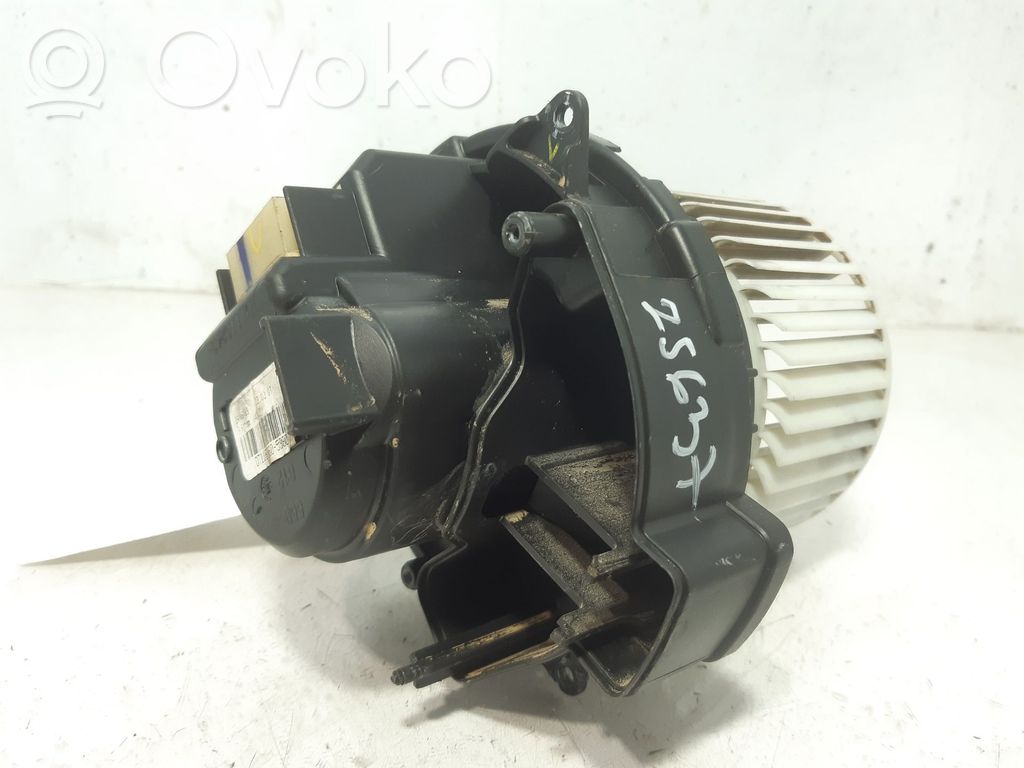 Ventilator aerotermă   272104788R