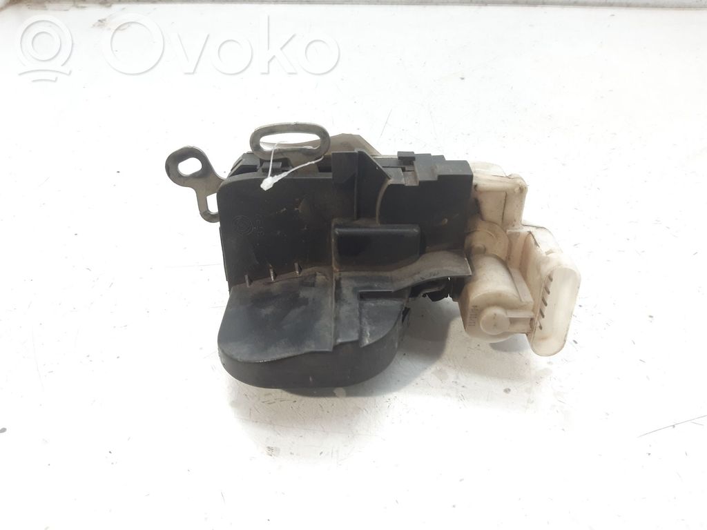 Alfa Romeo 147 Etuoven lukko 