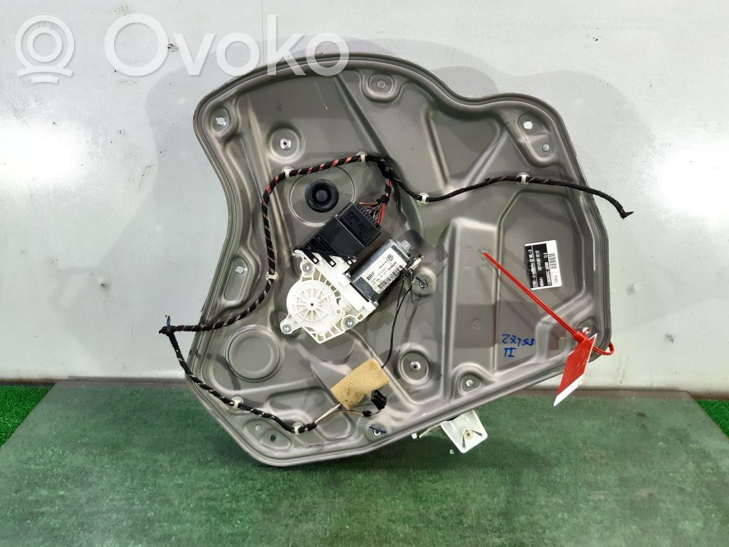 Skoda Octavia Mk2 (1Z) Regulador manual de la ventanilla trasera