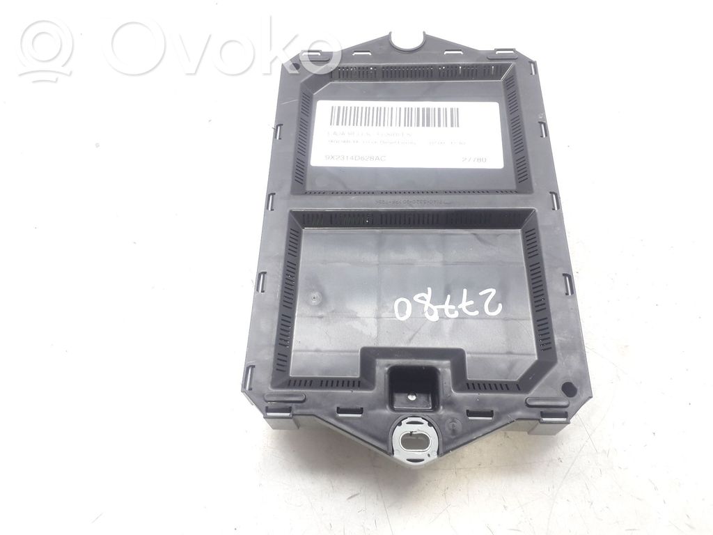 Módulo de fusible   9X2314D628AC