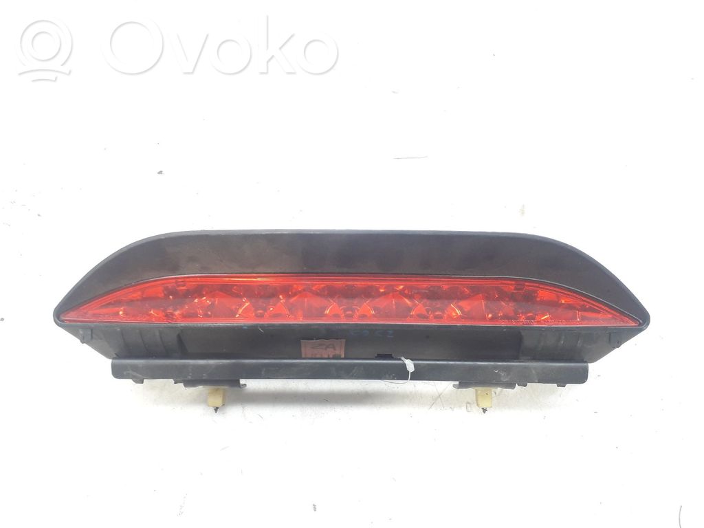 Chevrolet Kalos Third/center stoplight 