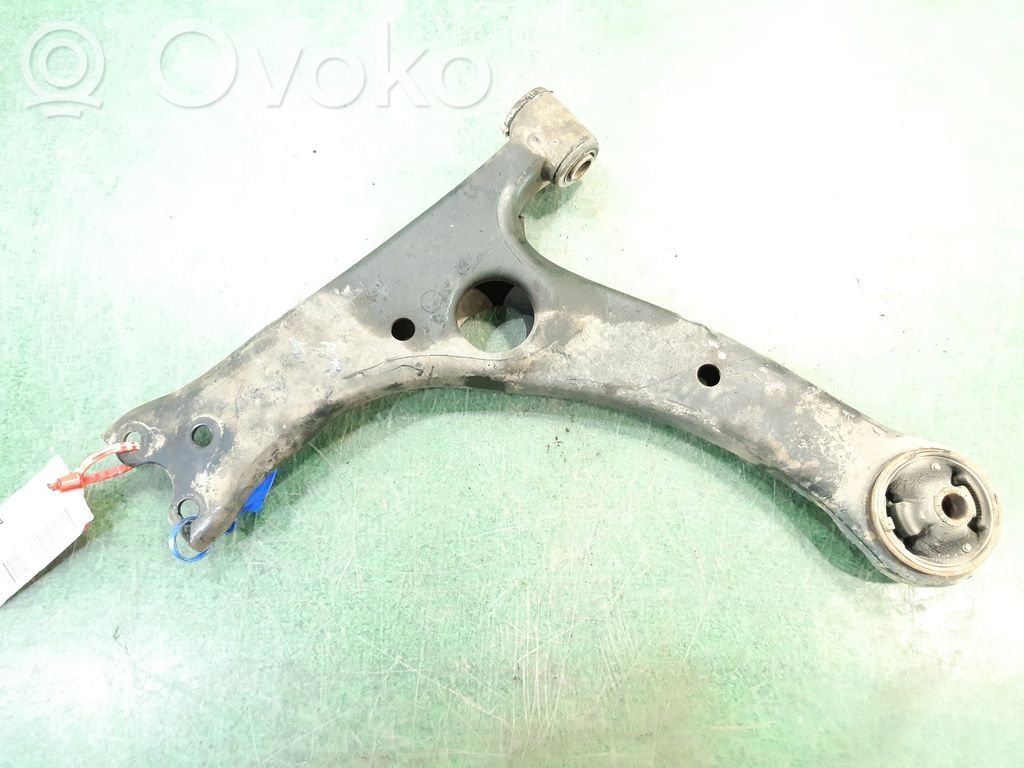 Toyota Corolla E120 E130 Dakša 