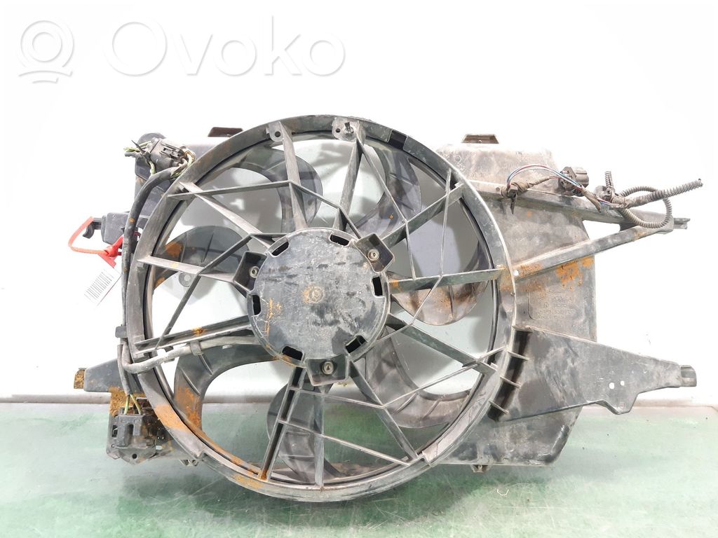 Ford Focus Elektrisks radiatoru ventilators 