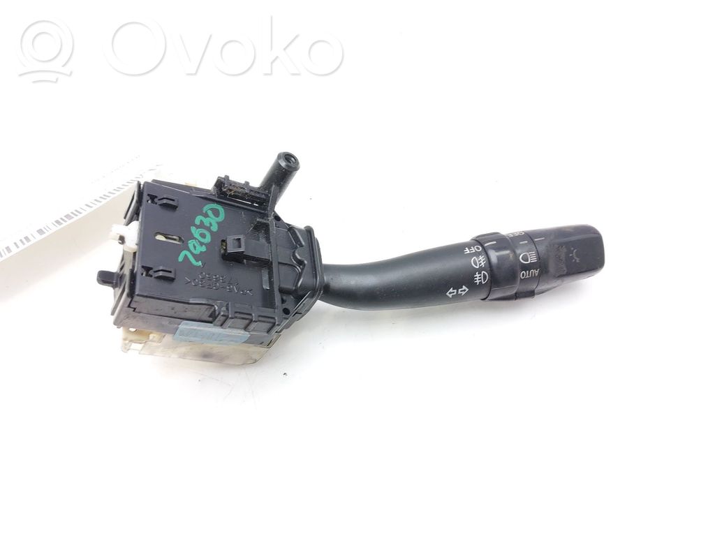 Toyota Avensis T250 Interruptor de luz 