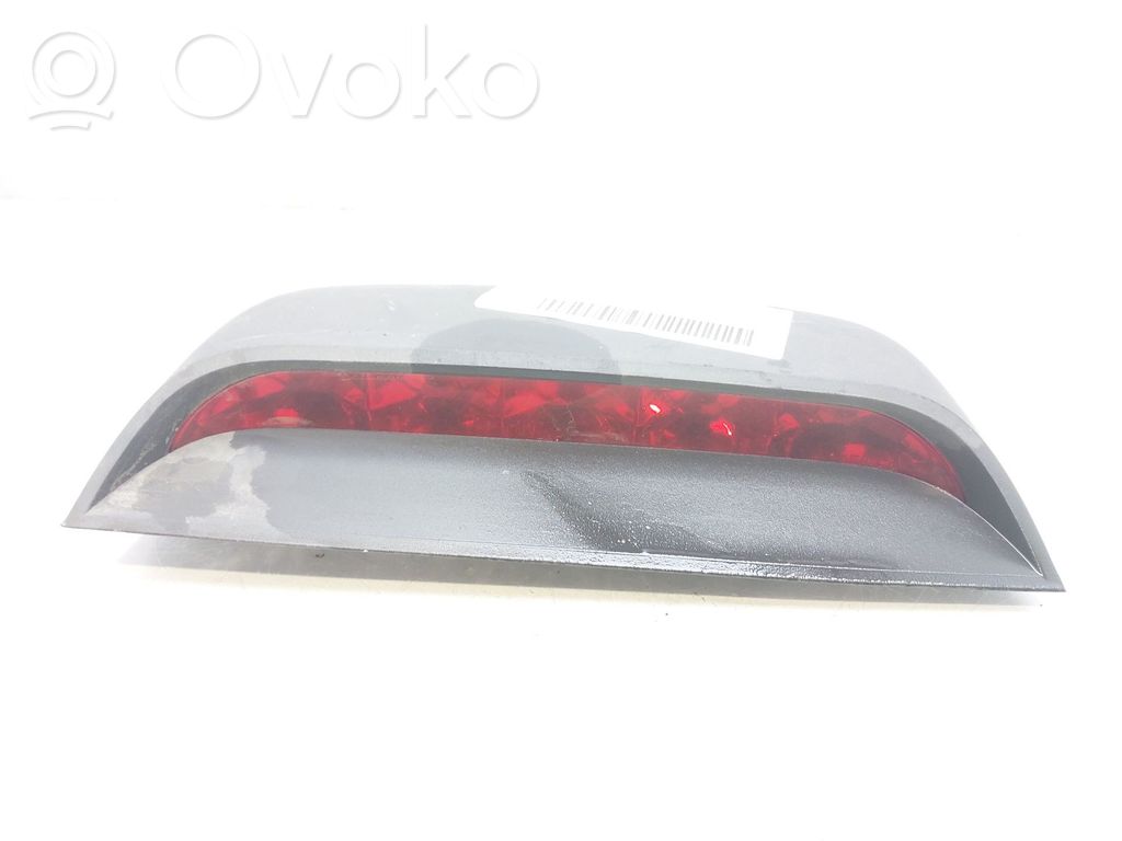 Chevrolet Aveo Kolmas/lisäjarruvalo 