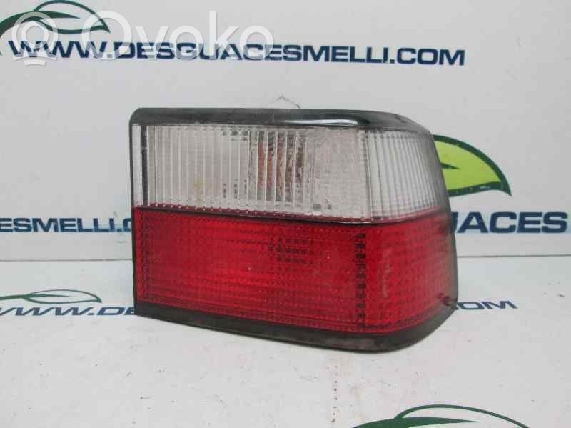 Citroen Xantia Aizmugurējais lukturis virsbūvē 