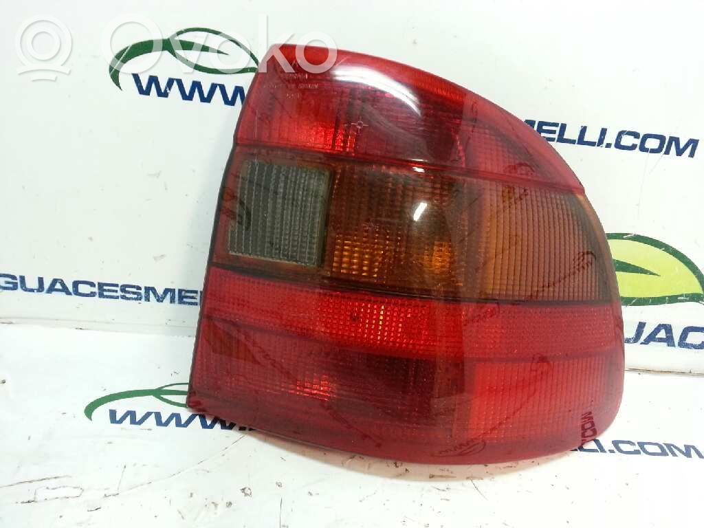 Lampa tylna   90510619