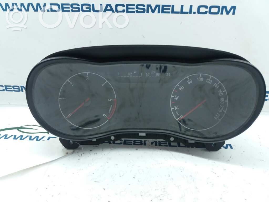 Opel Corsa E Spidometrs (instrumentu panelī) 