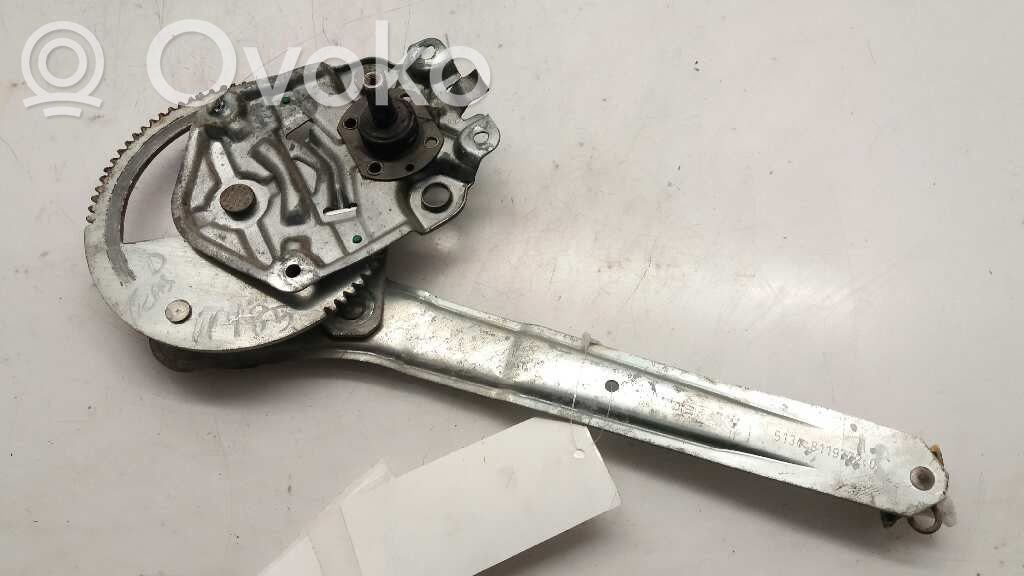 BMW 3 E36 Regulador manual de la ventanilla trasera 