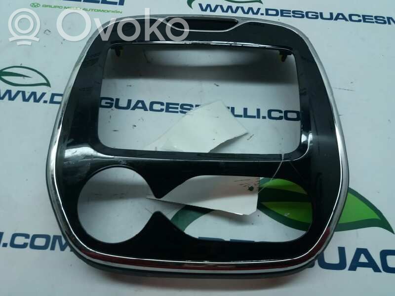 Consola central   682702540R