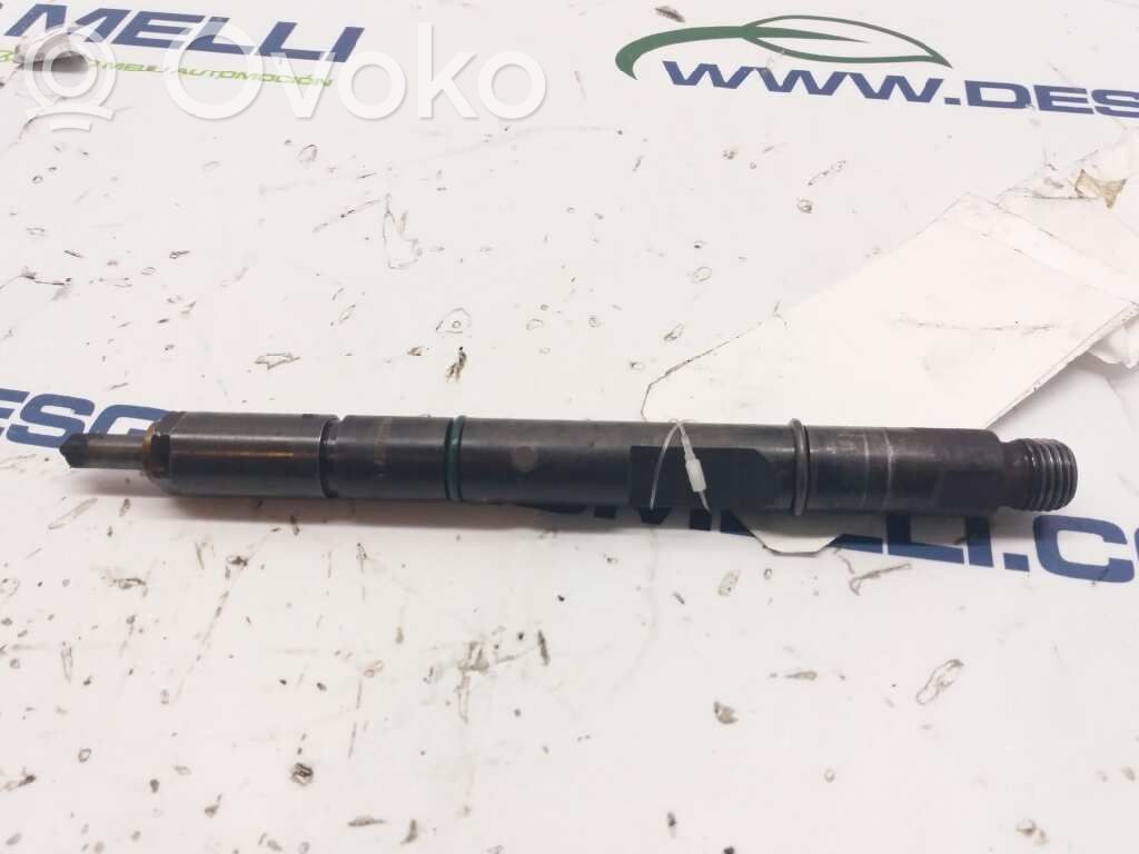 Injecteur de carburant   059130201E