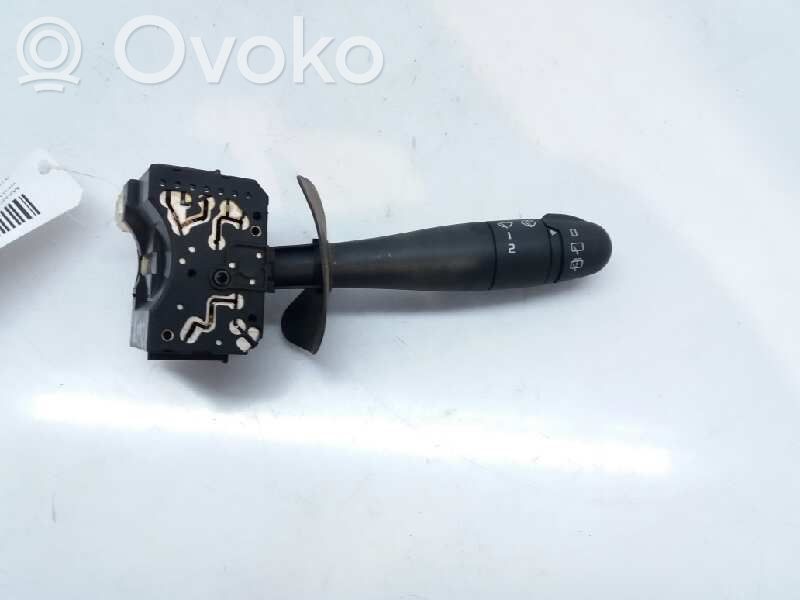 Renault Clio II Pyyhkijän vipu 