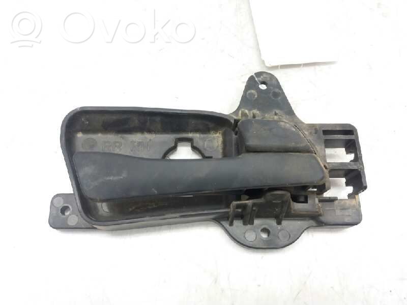 Manecilla interna puerta trasera   83623FD000