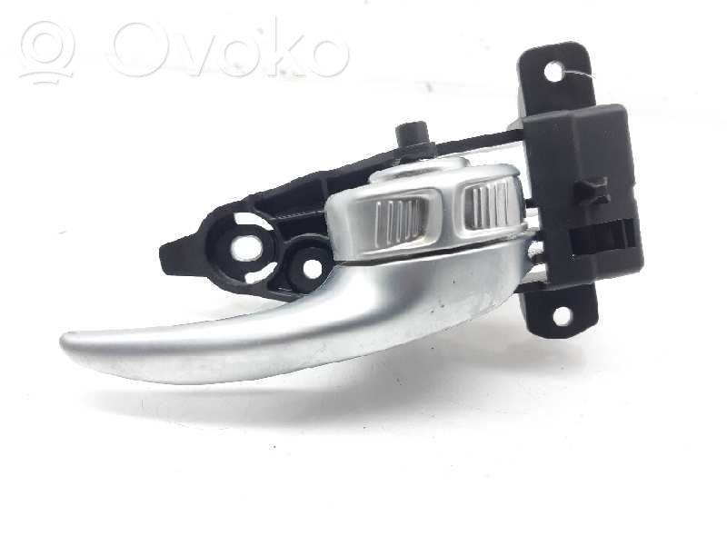 Manecilla interna puerta delantera   C390RH