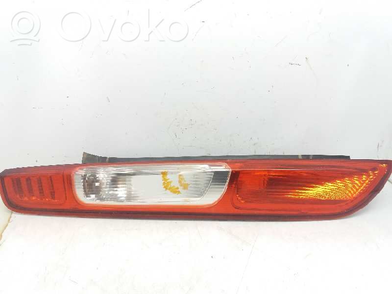 Ford Focus Luz trasera/de freno 