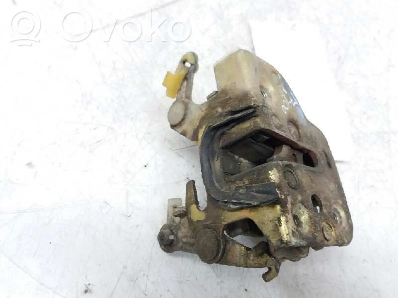 Nissan Patrol 260 Etuoven lukko