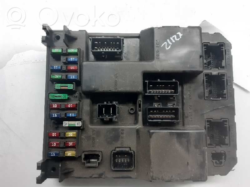 Peugeot 307 Fuse module 