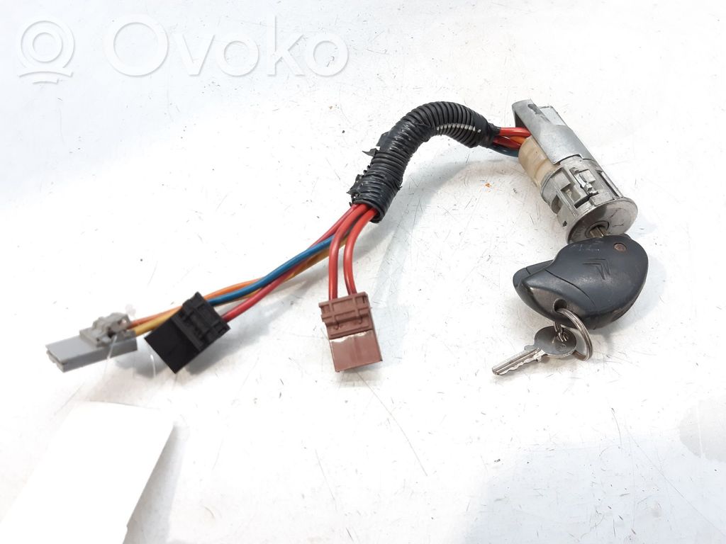 Citroen Xantia Užvedimo spynelė 