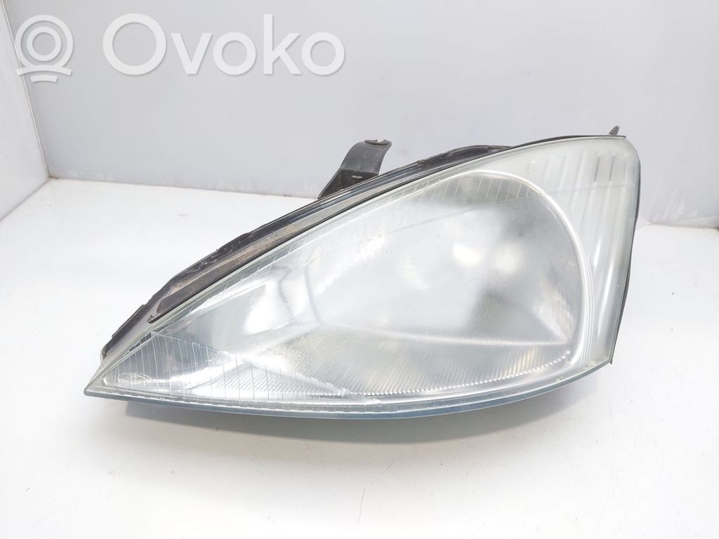 Ford Focus Scheinwerfer 