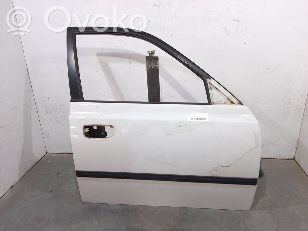 Hyundai Accent Puerta delantera 