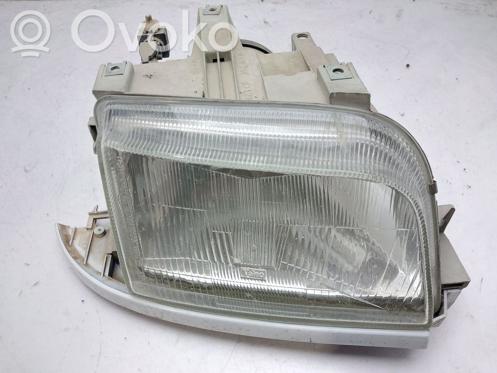 Renault Clio I Scheinwerfer 