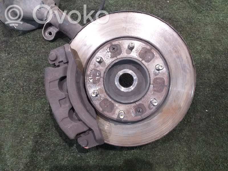 KIA Carnival Achsschenkel vorne 