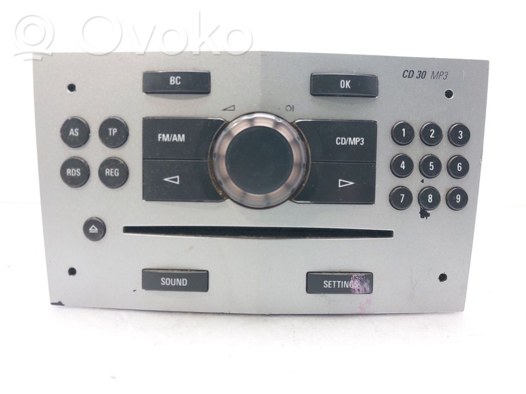 Opel Corsa D Panel / Radioodtwarzacz CD/DVD/GPS 