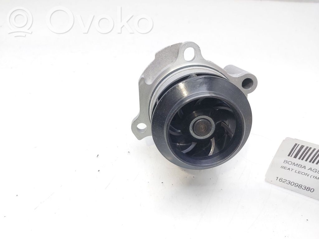 Seat Leon (1M) Vesipumppu 