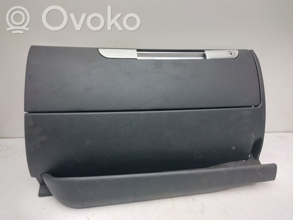 Audi TT Mk1 Handschuhfach 