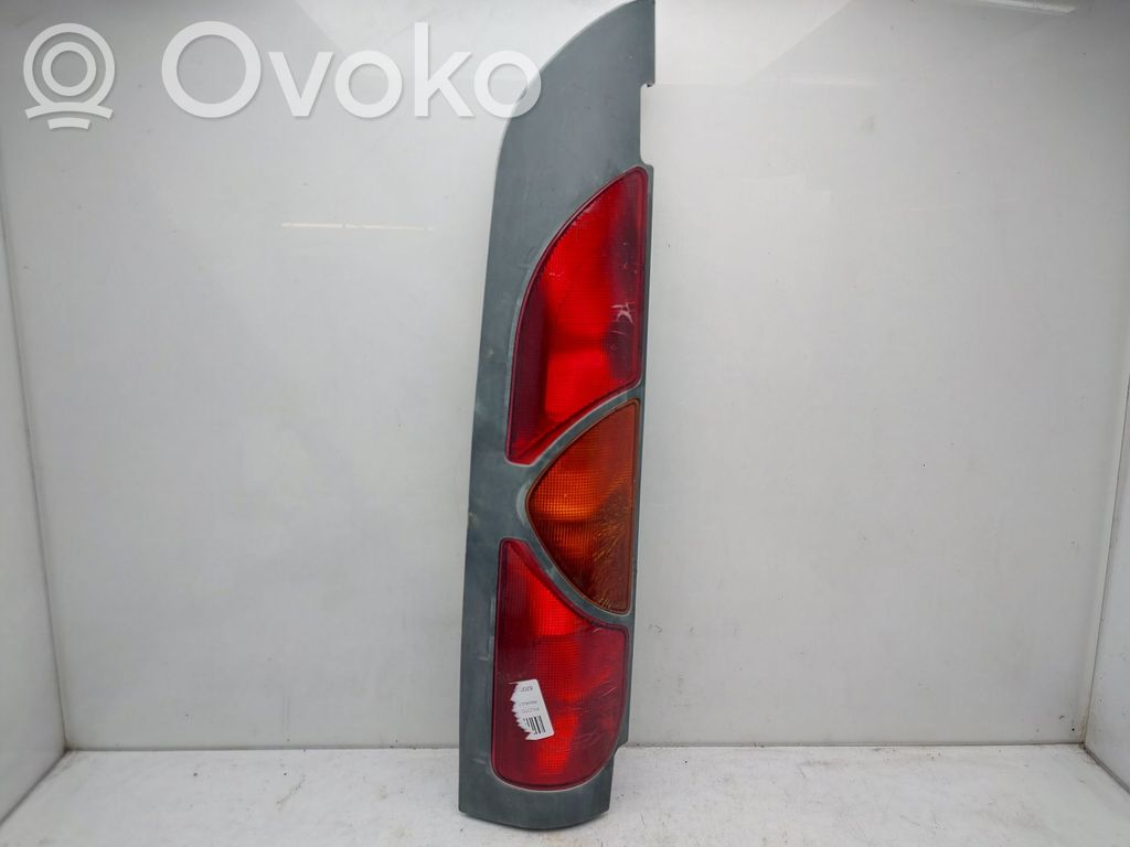Renault Kangoo I Lampă spate în caroserie 