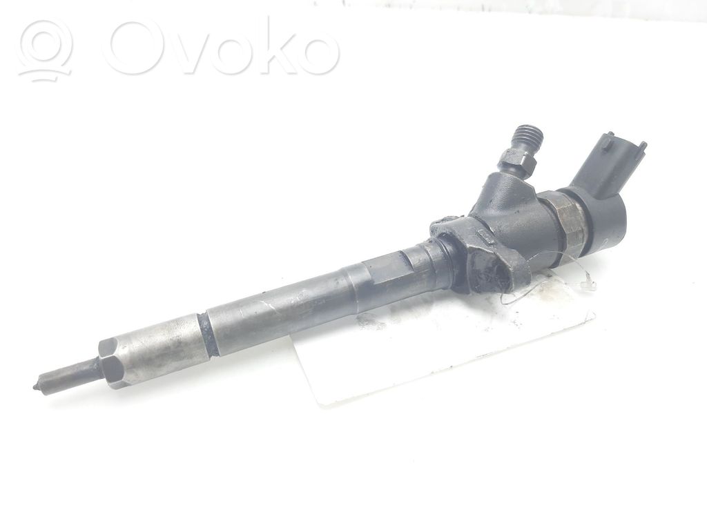 Inyector de combustible   892080