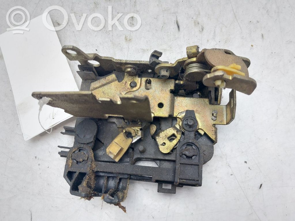 Renault Megane I Etuoven lukko 