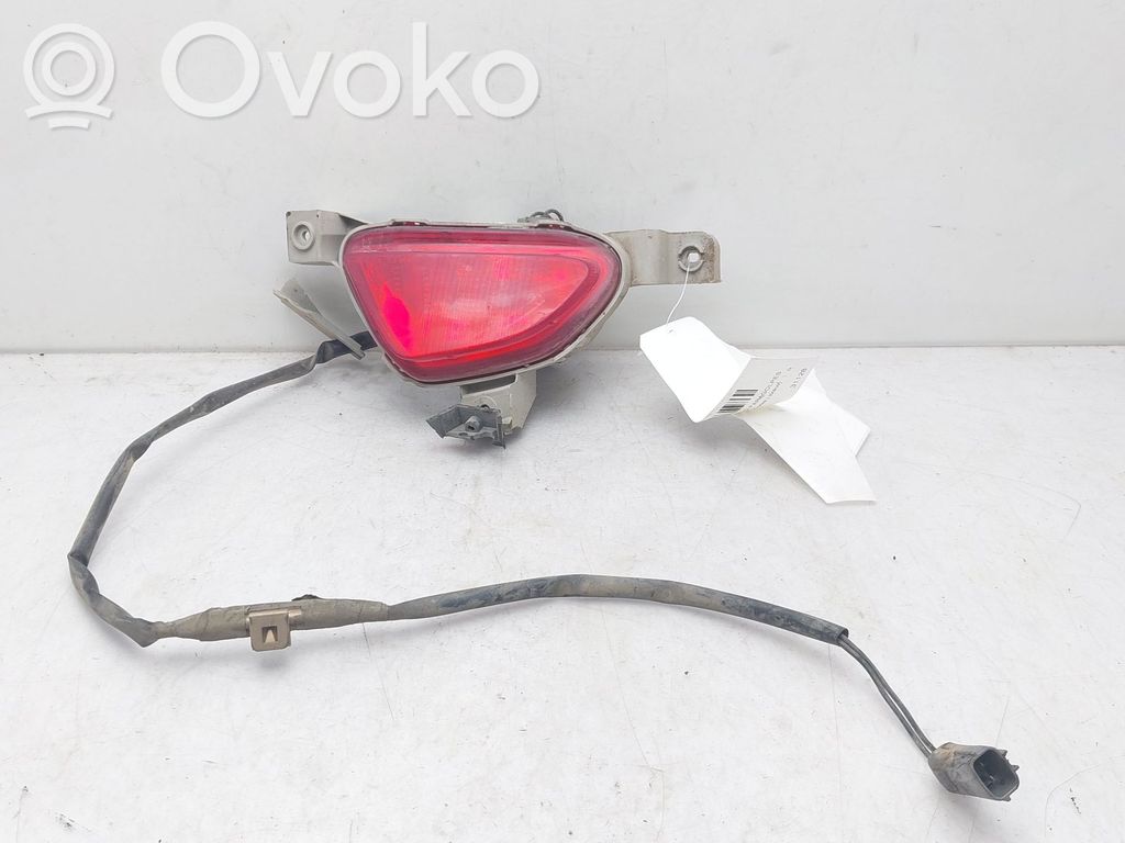 Mazda 2 Takapuskurin valo 
