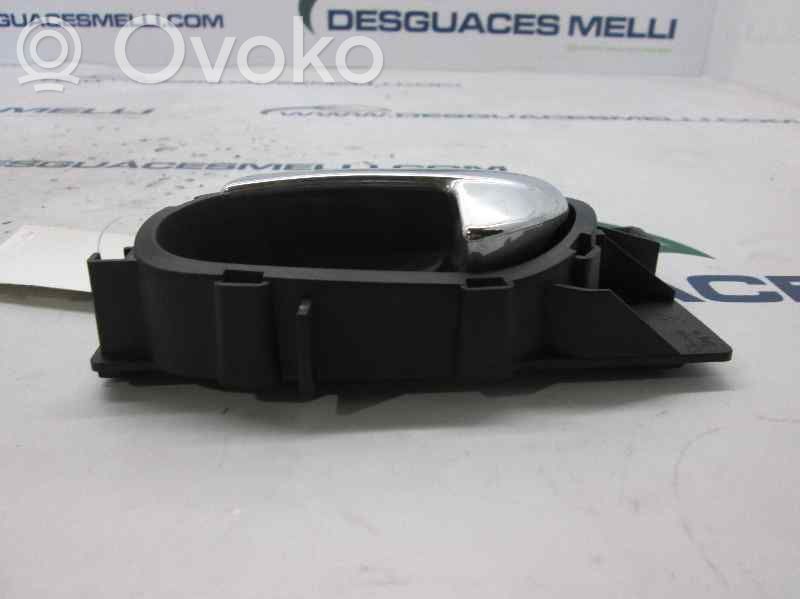 Citroen C4 I Manecilla interna puerta delantera 