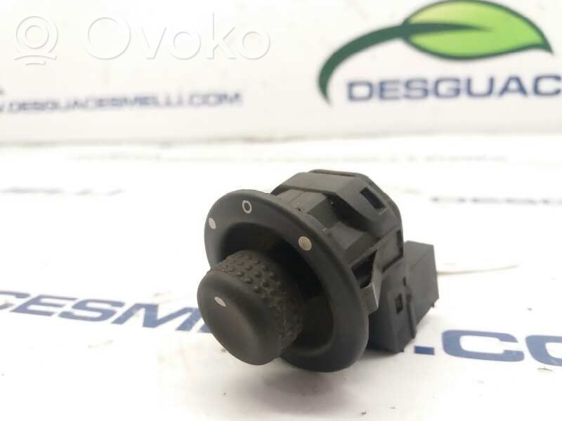 Renault Kangoo I Wing mirror switch 