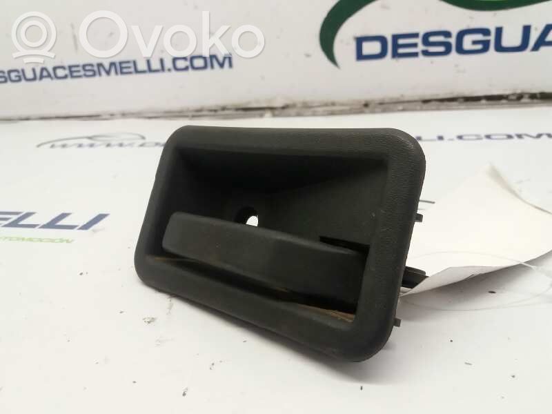 Renault Clio I Manecilla interna puerta delantera 