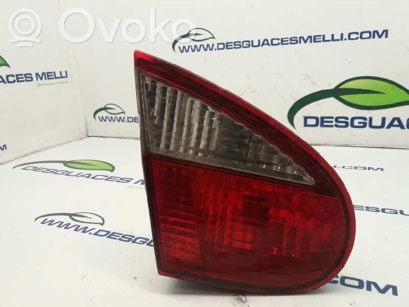 Daewoo Lanos Aizmugurējais lukturis pārsegā 