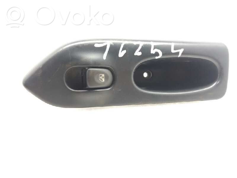 Renault Laguna I Electric window control switch 