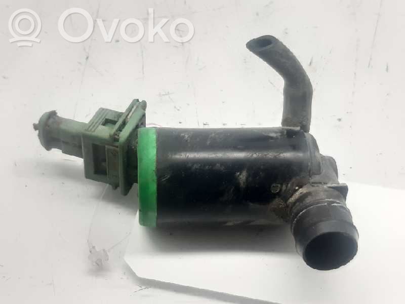 Peugeot 406 Pompa spryskiwacza szyby przedniej / czołowej 