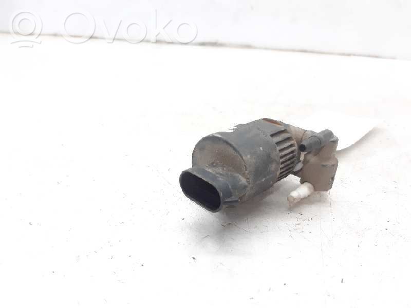 Renault Laguna I Windscreen/windshield washer pump 