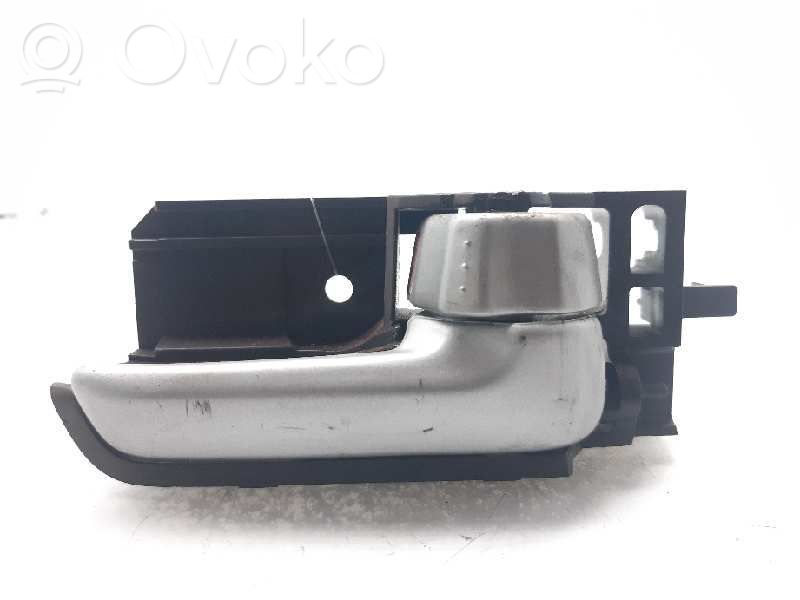Suzuki Swift I Rear door interior handle 
