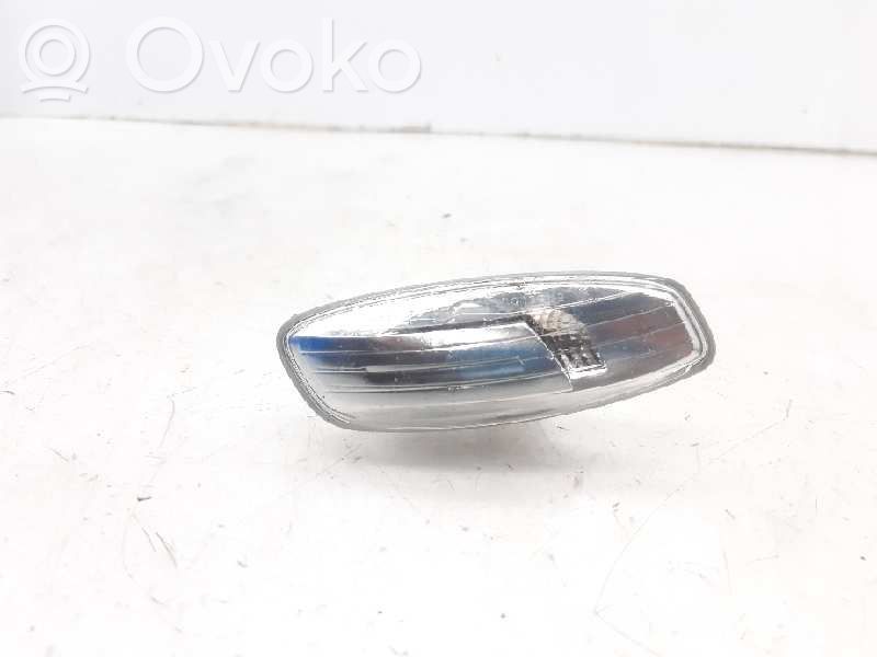 Peugeot 207 Seitenblinker 